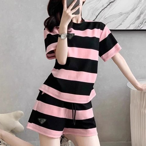 Hong Kong style retro sports and leisure suit for women summer 2026 new short-sleeved pink and black striped shorts small two-piece set