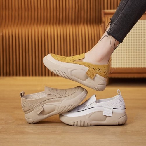 Retro Sandals Women's Summer New Women's Shoes Leather Breathable Soft Soled Casual Shoes Niche Slip-on Crocs