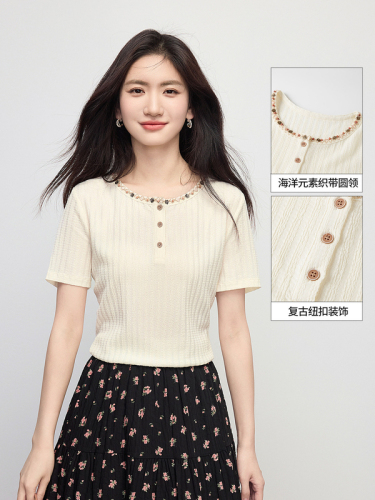 Xi world texture short-sleeved T-shirt women's summer 2026 new style Body-fun vacation style beaded webbing round collar top