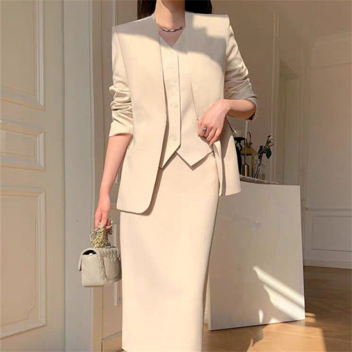 Large size suit suit for women in spring and autumn, fat mm, slim, loose, casual, commuting, professional wear, temperament suit, two-piece suit for women