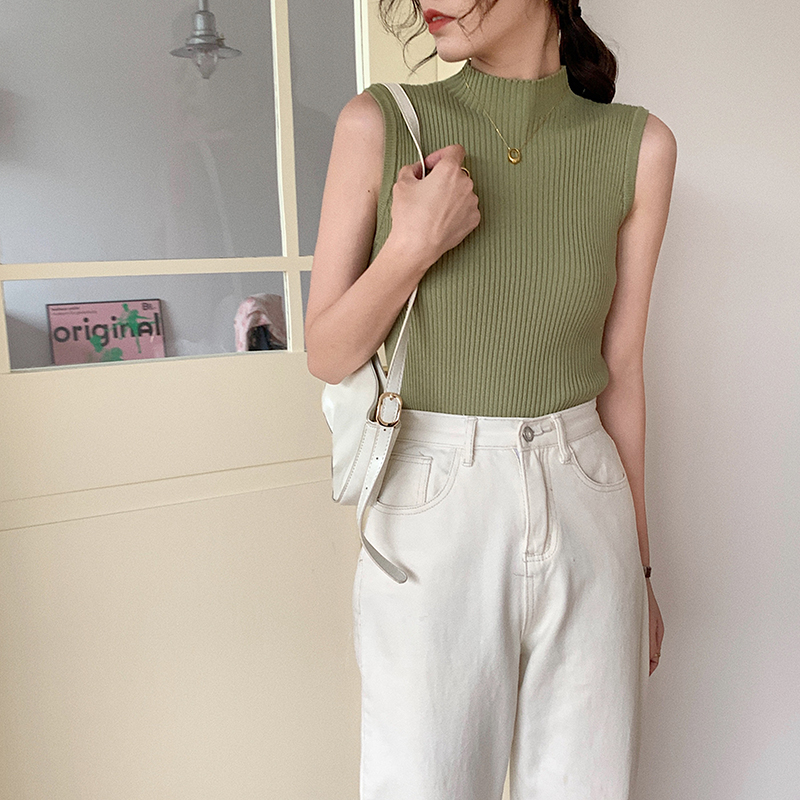 Autumn and winter 2021 new solid color Korean style half height knitted waistcoat