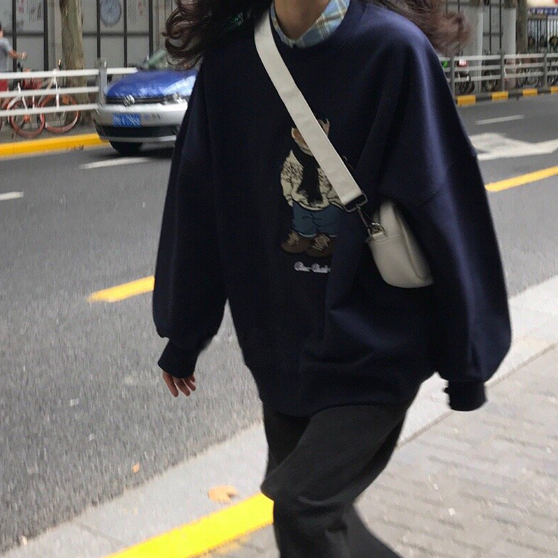 Guochao American retro hiphop bear sweater women's autumn and winter ins loose BF lazy wind Plush thickened top