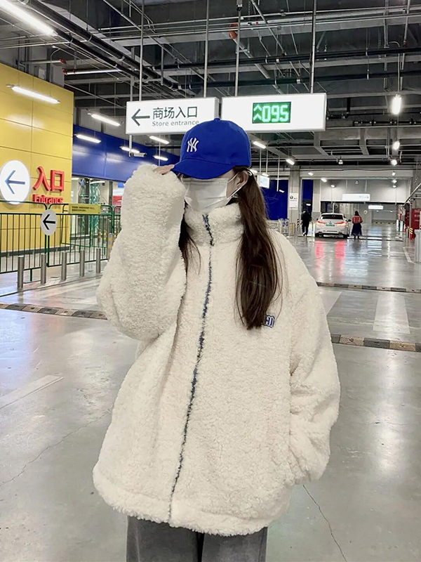Autumn and winter new lamb wool coat women's Plush thickened versatile ins loose Korean lazy style casual clothes