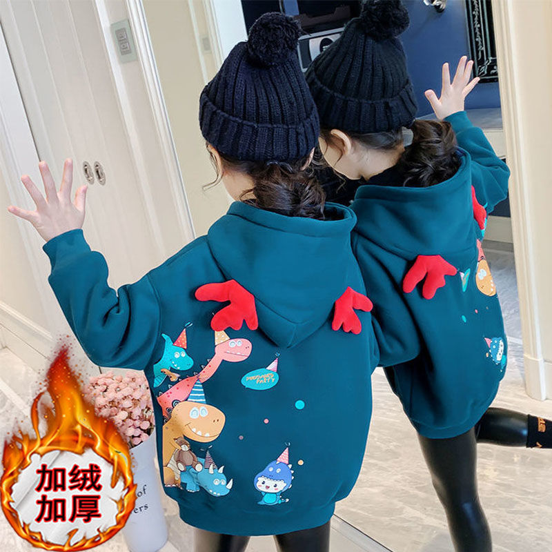 Girls' sweater Plush thickened winter clothes 2021 new foreign style girls' hooded cartoon clothes winter children's top