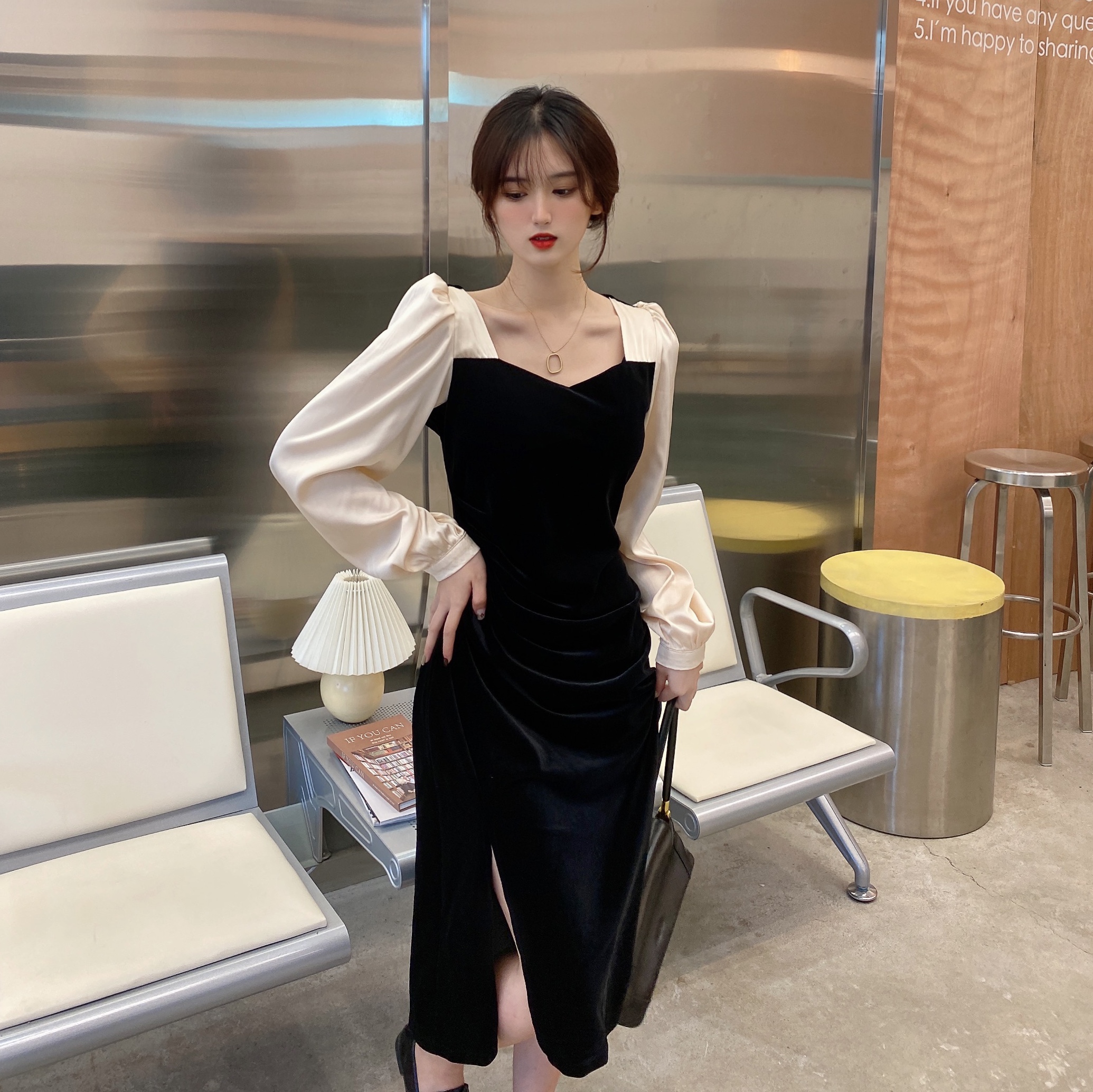 Large size temperament golden velvet dress female fat mm autumn and winter close waist thin split long black fairy skirt