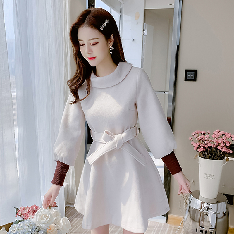 Winter tweed dress children's autumn and winter 2021 new small man waist closing temperament with thickened winter skirt inside