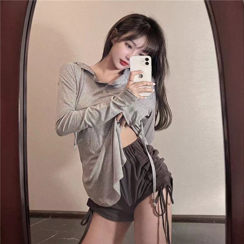 179# hooded women's 2021 early autumn new loose and simple leisure age reducing thin sportswear