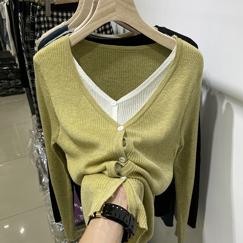 2021 early autumn holiday two knitwear women's cardigan sweater coat lazy early autumn pop out in spring and Autumn