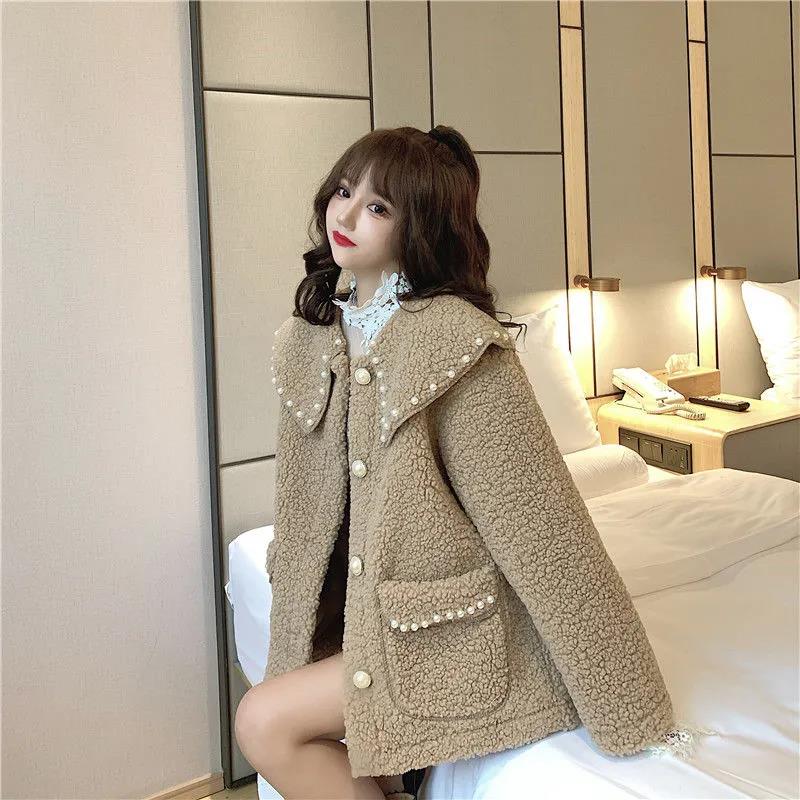 2021 autumn and winter new Korean loose student doll collar imitation lamb wool coat female versatile nail bead coat female