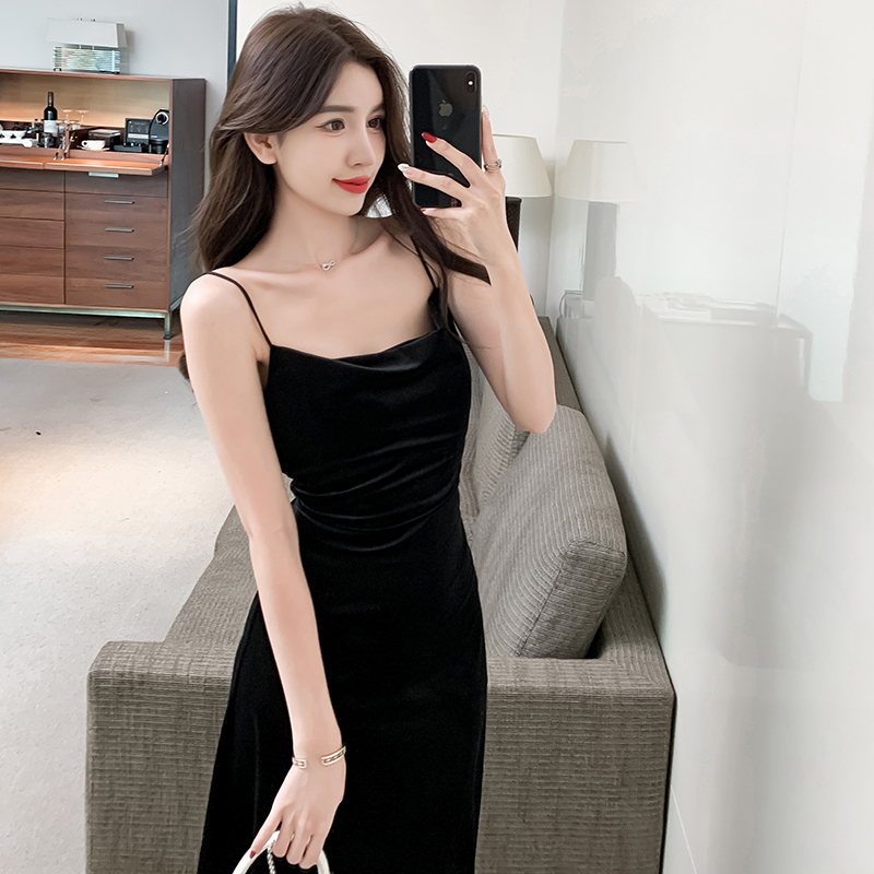 Spring summer dress 2020 new golden velvet bottomed suspender skirt Hepburn long style over knee small black skirt