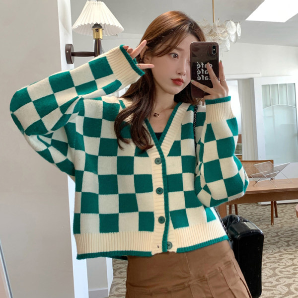 Chequer cardigan sweater chic early autumn 2021 new French fashion ins pop sweater women's spring and autumn top