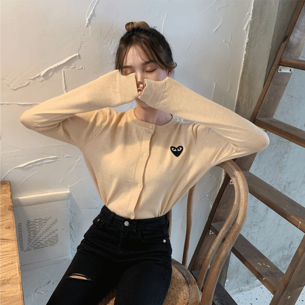 2021 Korean cardigan sweater long sleeve bottomed shirt women's autumn and winter exotic peach heart knitted small coat slim trend