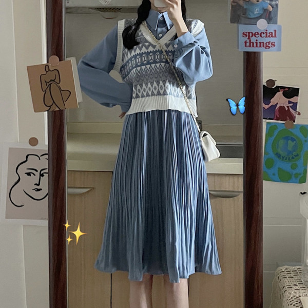 2021 knitted vest women's Vest wearing Korean retro Japanese college style loose short versatile V-Neck Sweater