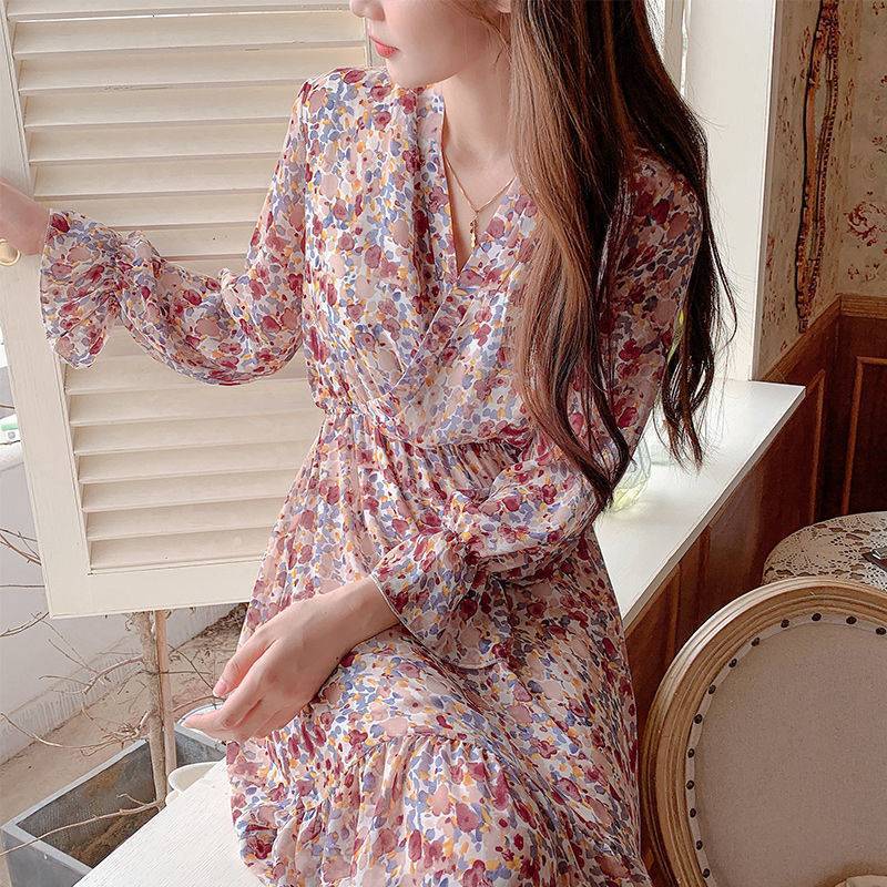 New 2021 design sense French V-neck Ruffle chiffon skirt early spring and autumn style broken flower long sleeve long style in stock