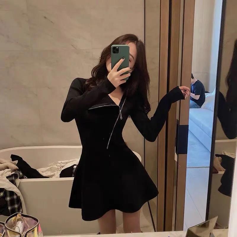 2021 autumn new small black dress with thin waist, irregular short skirt, women's oblique neck, small temperament dress