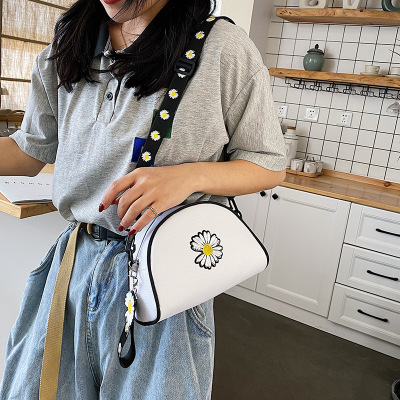 New style Daisy women's bag in 2020 summer