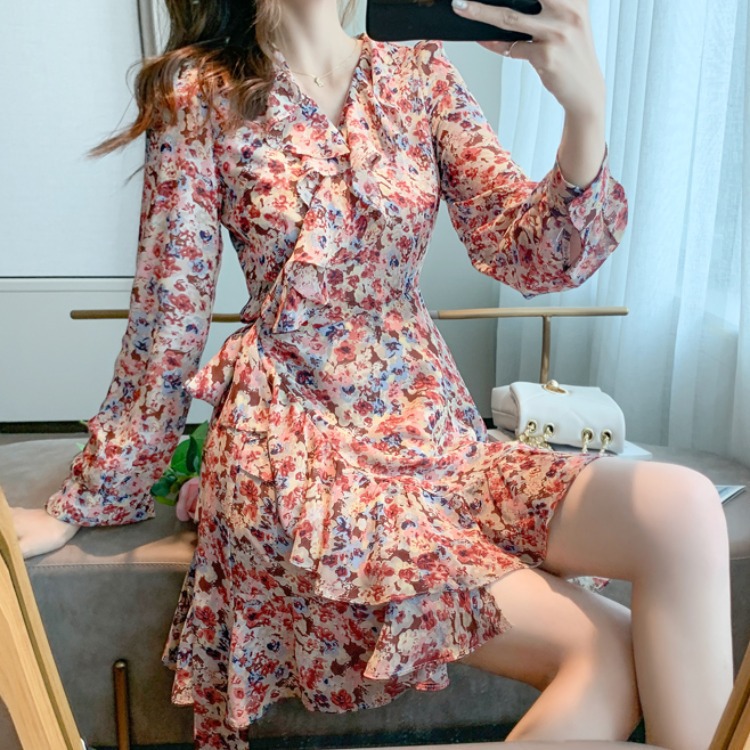 Actual shooting of 2021 autumn new women's dress French retro Platycodon grandiflorum skirt slim waist Floral Dress