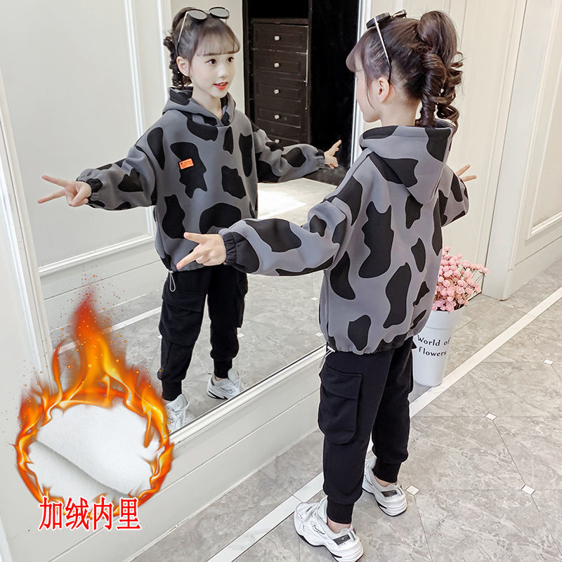 Girls' autumn clothes 2021 new net red suit foreign style children's sweater thickened middle and large children's girls two-piece set 13 years old