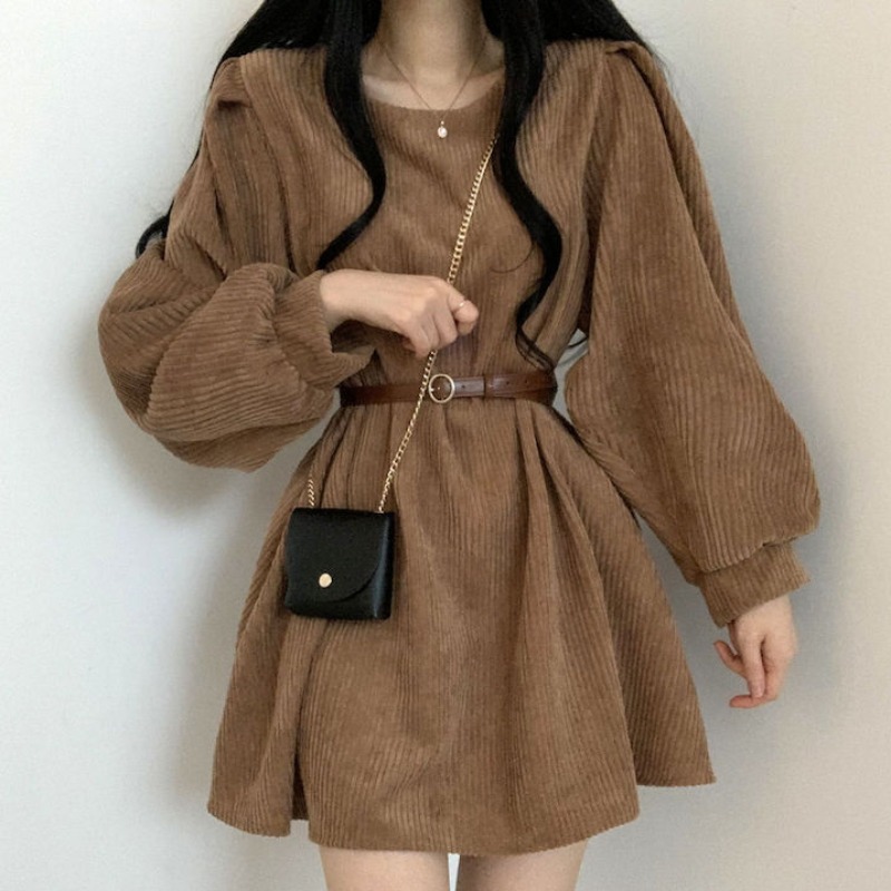 2021 new Kikyo French retro small temperament bubble sleeve corduroy dress women's autumn and winter