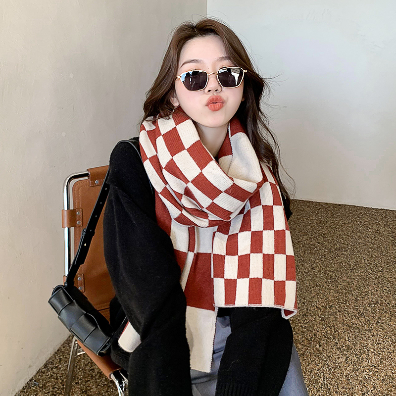 Color matching chessboard Plaid Scarf ins female autumn and winter Korean version versatile student warm knitting wool scarf shawl