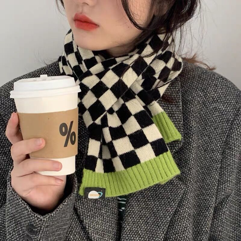 Chessboard scarf female Japanese black and white imitation cashmere Plush thickened in autumn and winter with scarf Korean warm Bib