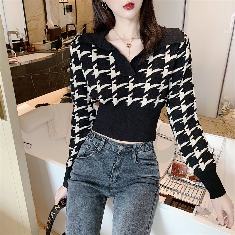 Sweater women's 2022 new early spring V-neck bottomed short closed waist with thousand bird check bottomed shirt and tights