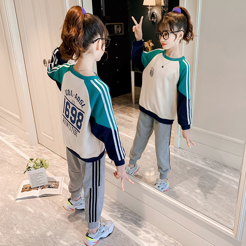 Girls' set 2022 autumn new children's foreign style Korean fashionable net red girls' spring and autumn leisure two-piece set fashion