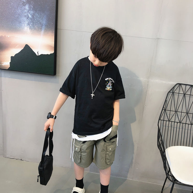 Children's half sleeved cotton top loose and foreign style middle school boys' short sleeved T-shirt 2021 summer new Korean fashion