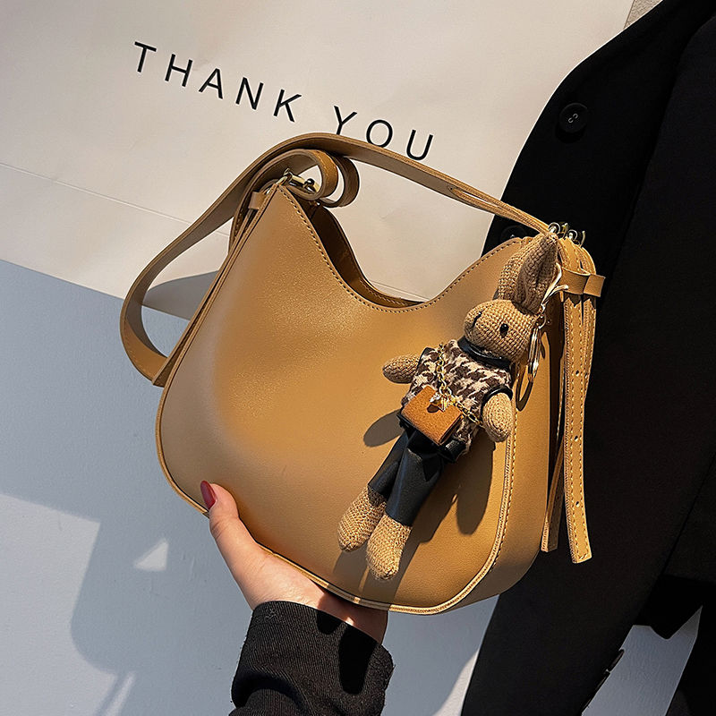 This year's popular small bag 2021 new fashion autumn fashion women's bag texture single shoulder bag versatile messenger Bucket Bag