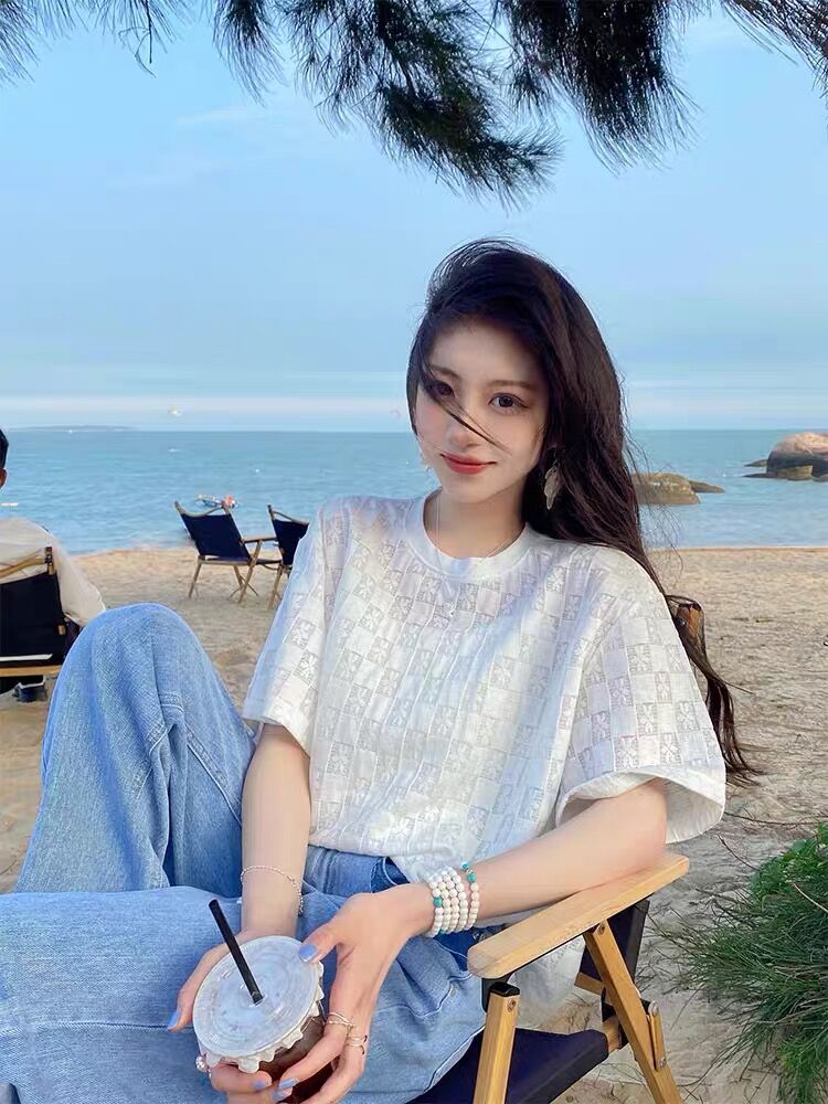 5573\summer Korean version new loose large women's checkerboard embroidery design sense foreign style short sleeve lace shirt