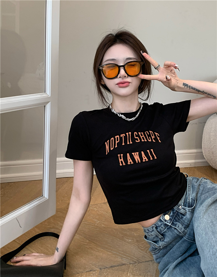 6767\\print short sleeve T-shirt women ins hot girls short slim bottomed shirt