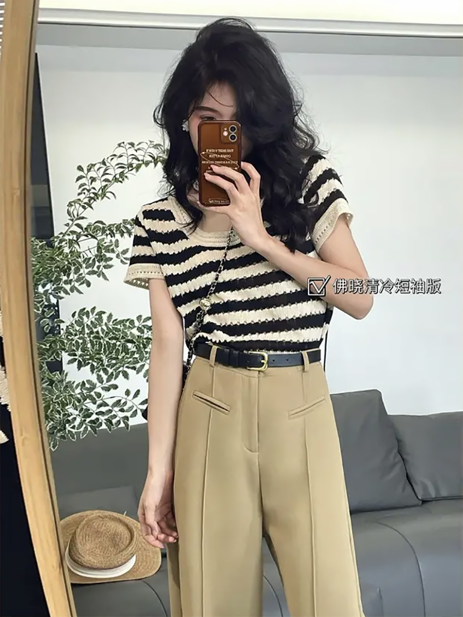 Advanced feeling gentle hollow out stripe T-shirt women's summer and Korean chic knitted large neckline short sleeve top light cooked