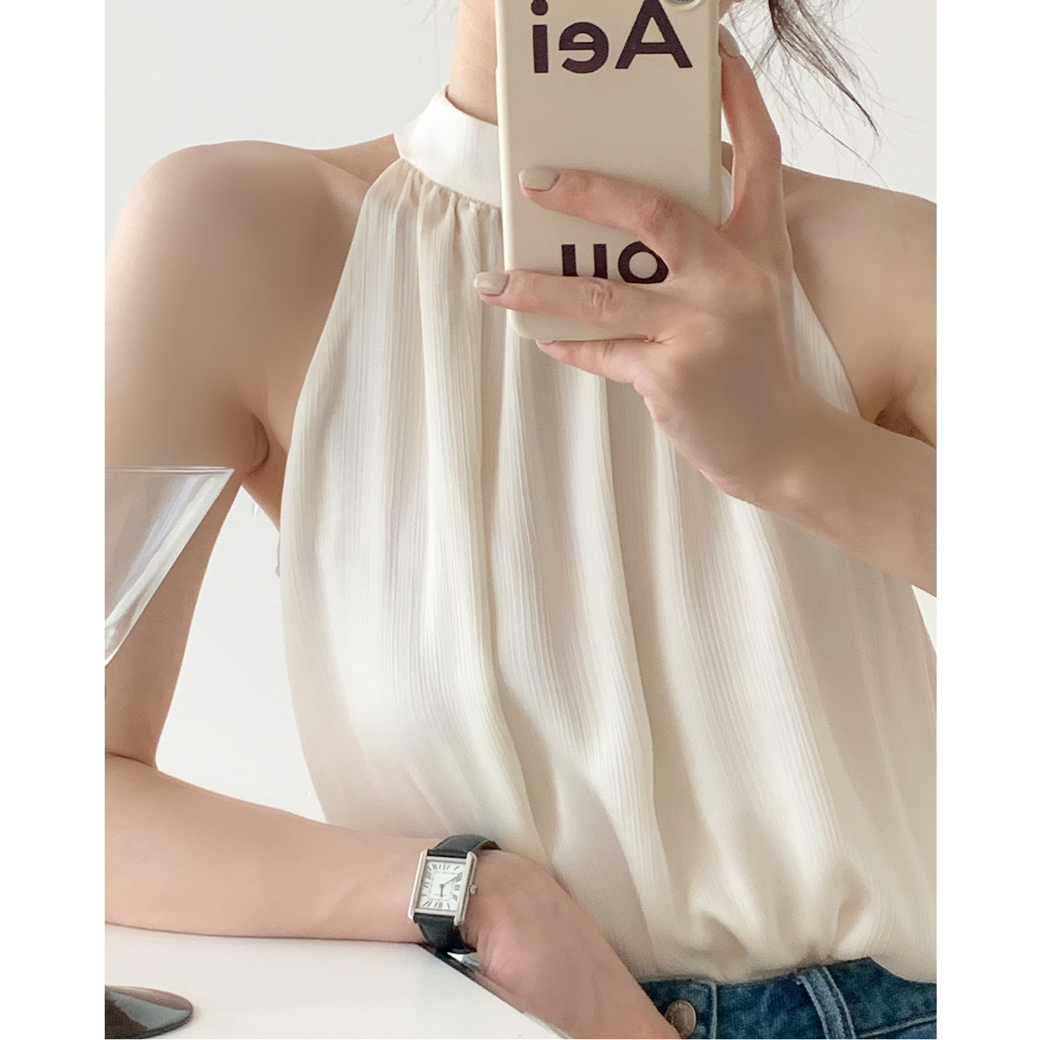 Hong Kong Style halter top women's suspender sleeveless vest design sense, ordinary people wear elegant French summer style