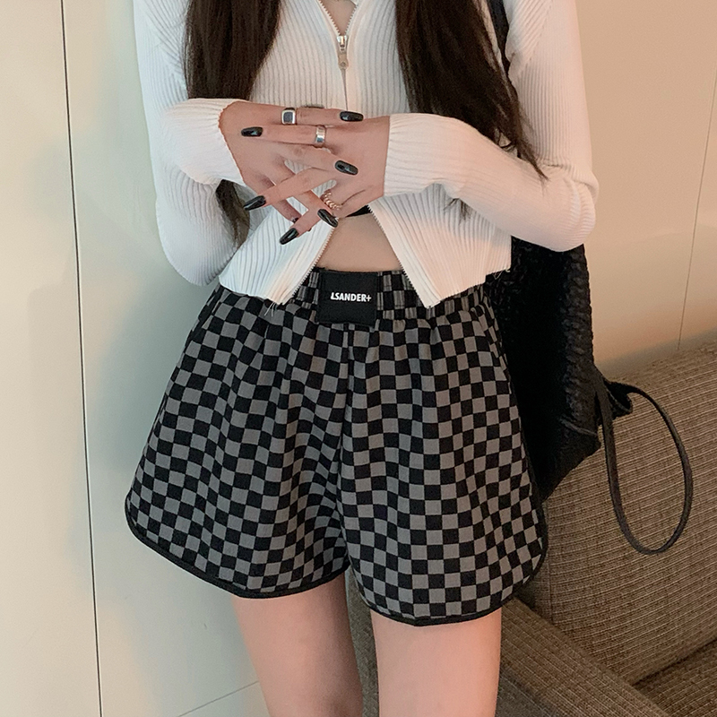Small wide legged casual pants women's new spring and summer checkerboard high waist slim sports shorts
