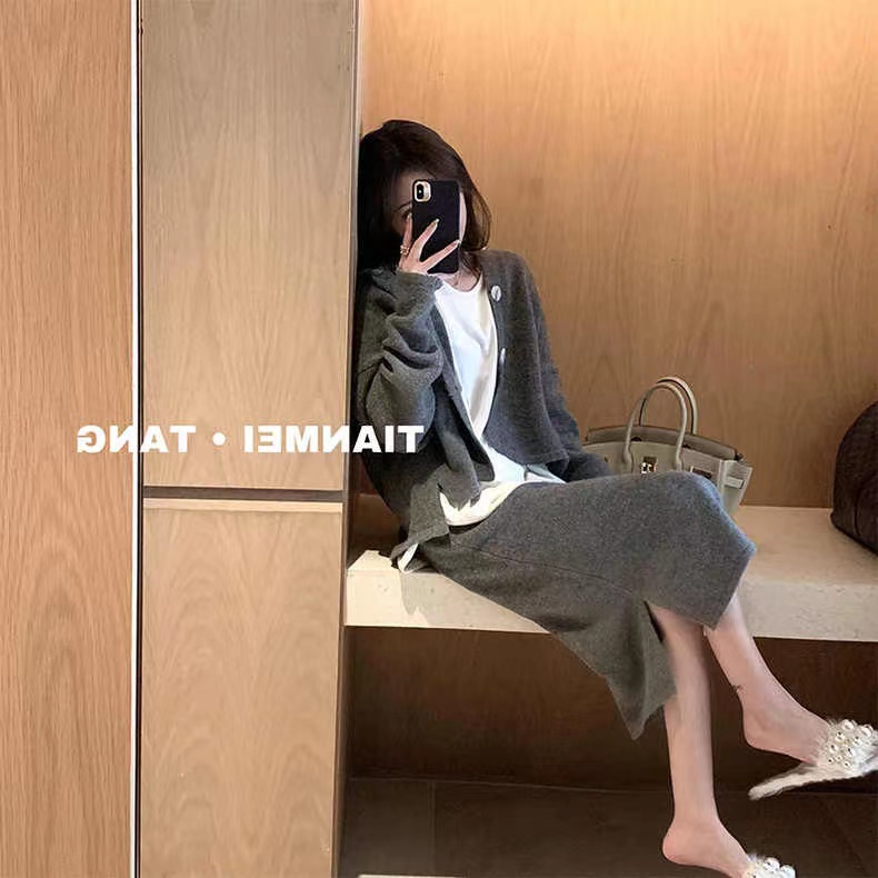 Dawei suit skirt women's 2022 autumn and winter new hooded cardigan coat high waist skirt fashion two-piece suit