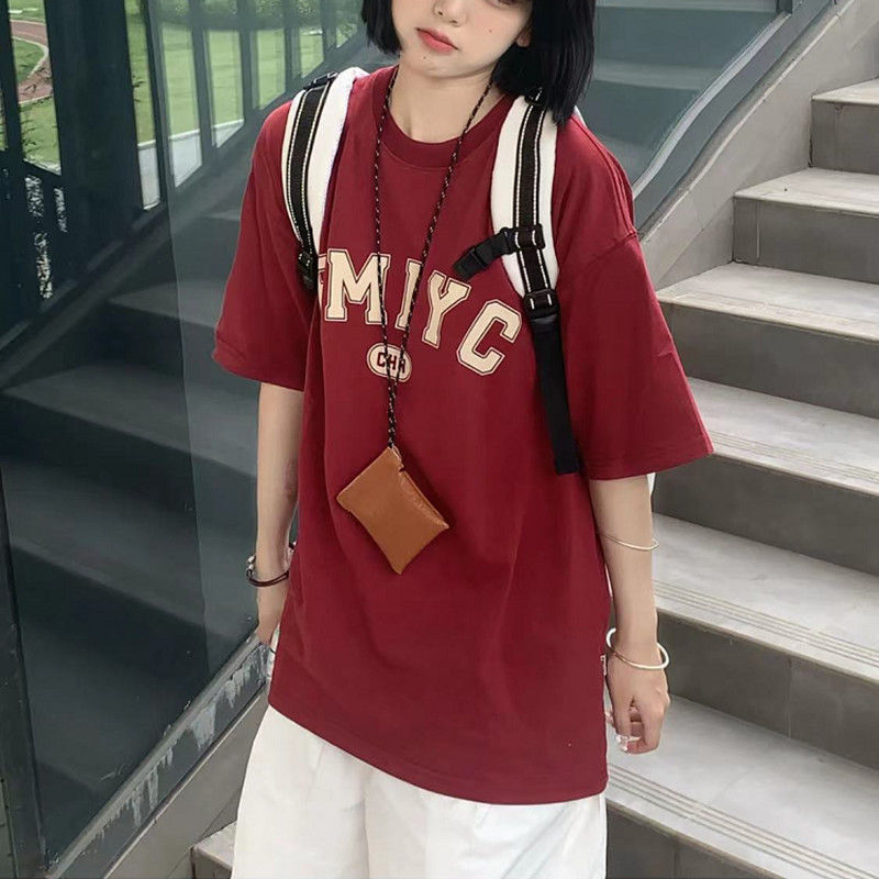 Short-sleeved T-shirt female students 2023 summer new Korean version loose design feeling niche top ins tide