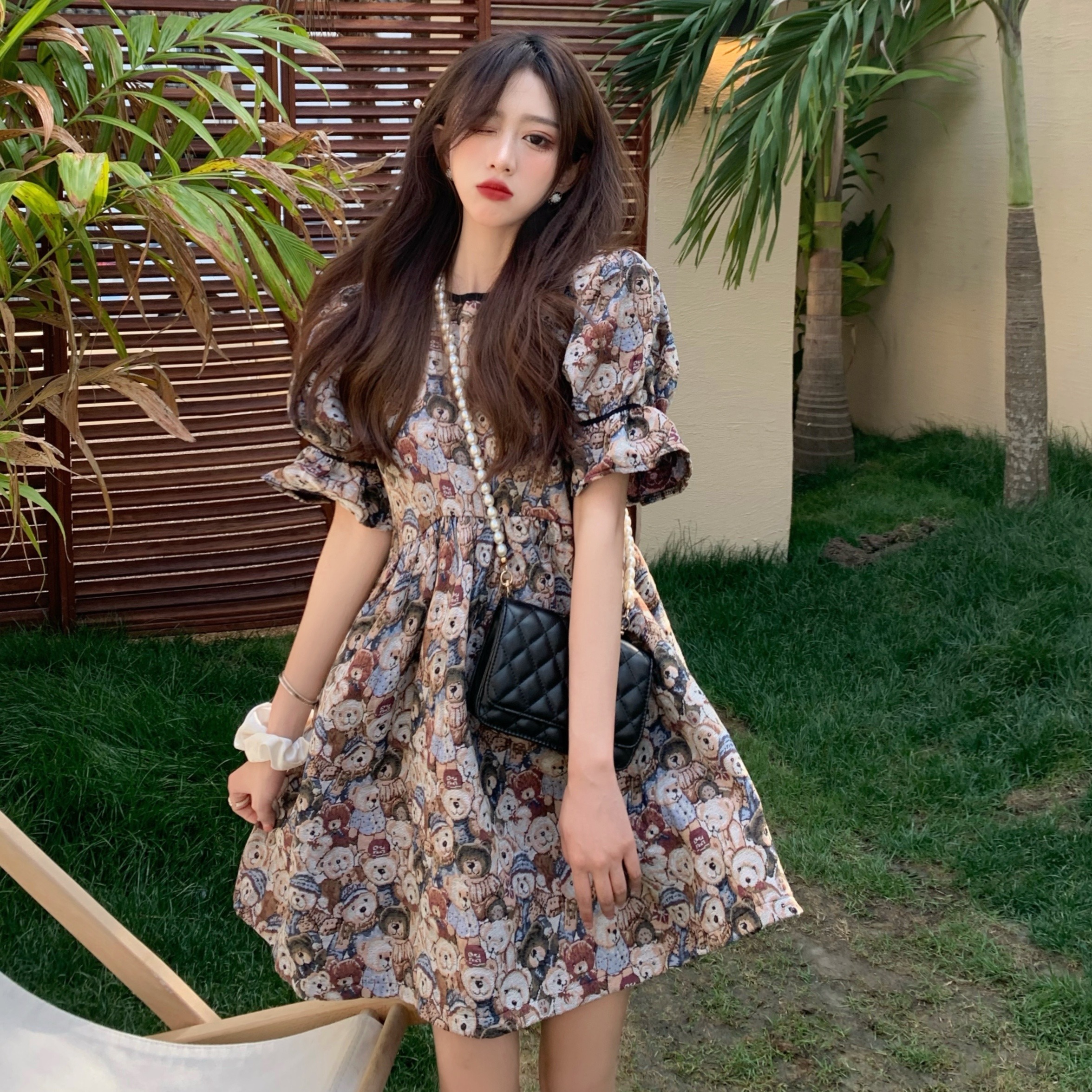 Puff sleeve summer new French skirt design sense retro heavy industry loose bear small crowd jacquard dress female