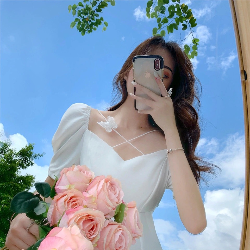 Puff sleeve dress women's summer new French retro gentle wind princess mid-length dress sweet first