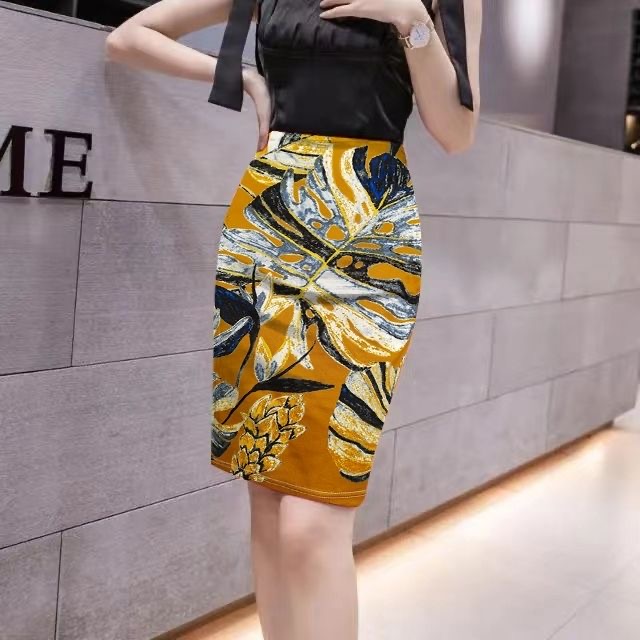 Summer 2023 new mid-length skirt with knee-length rear slit, slim and slim skirt