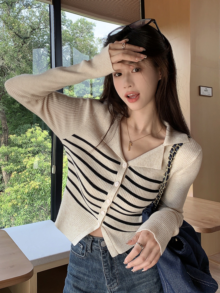 3872# Retro long-sleeved niche knitted cardigan jacket for women autumn slimming short bottoming shirt top