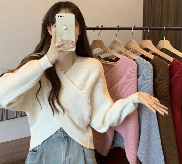 Early autumn design, lazy style bottoming sweater with slimming top for women, high-end red French sweater