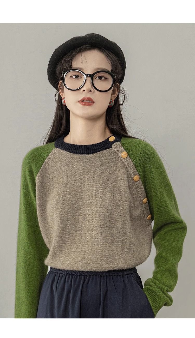 Round neck sweater for women in early autumn new fashion design niche loose lazy style long-sleeved bottoming sweater