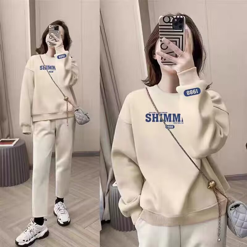 Autumn and winter round neck sweatshirt for women Korean style loose long sleeve top