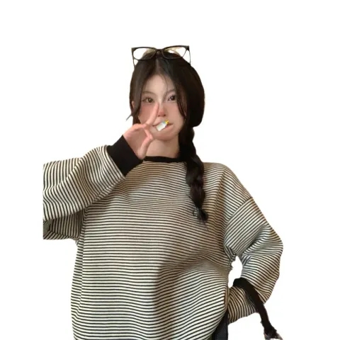 Autumn and winter casual loose and versatile round neck sweatshirt for women and jacket for women