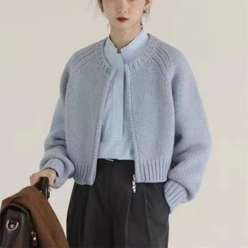 Round neck zipper sweater jacket for women 2023 autumn and winter Korean style gentle loose short knitted cardigan top for small people